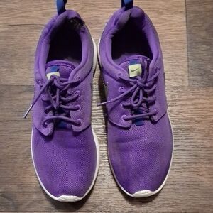 Nike Purple Low-Top Sneakers with Suede Upper